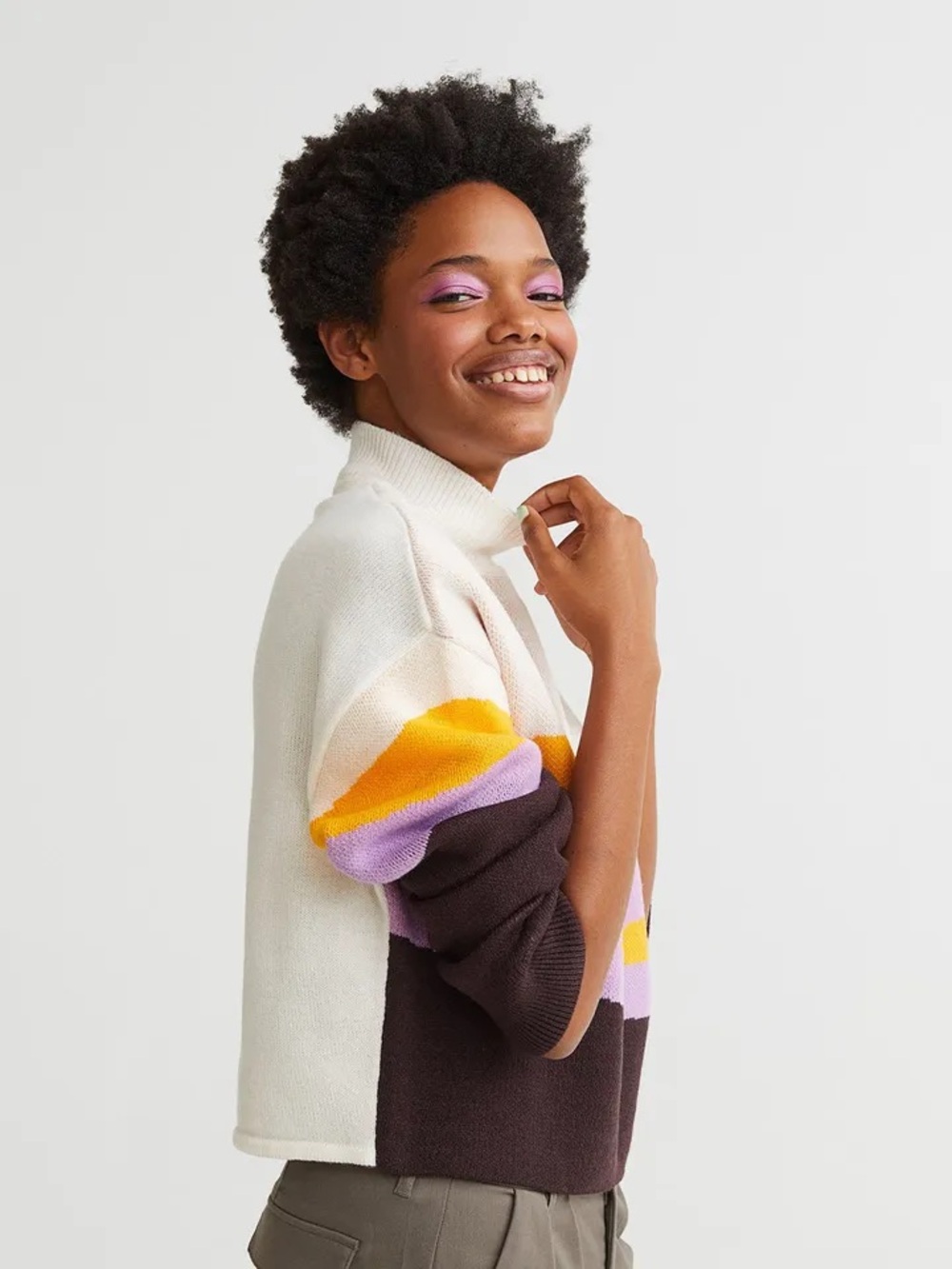 H&M Turtleneck Crop Abstract Horizon Sweater - Picture 9 of 12